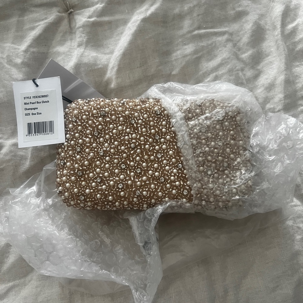 St. Xavier Pearl Clutch box with strap - never used